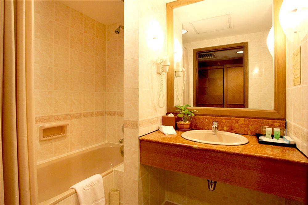 Sunway Hotel Phnom Penh Bagian luar foto