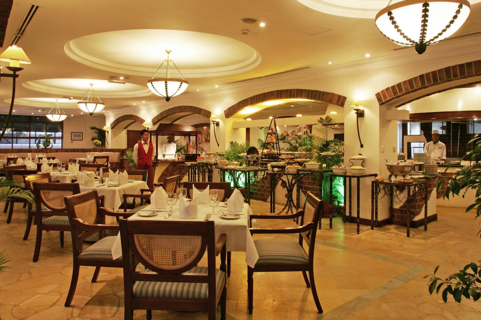 Sunway Hotel Phnom Penh Restoran foto