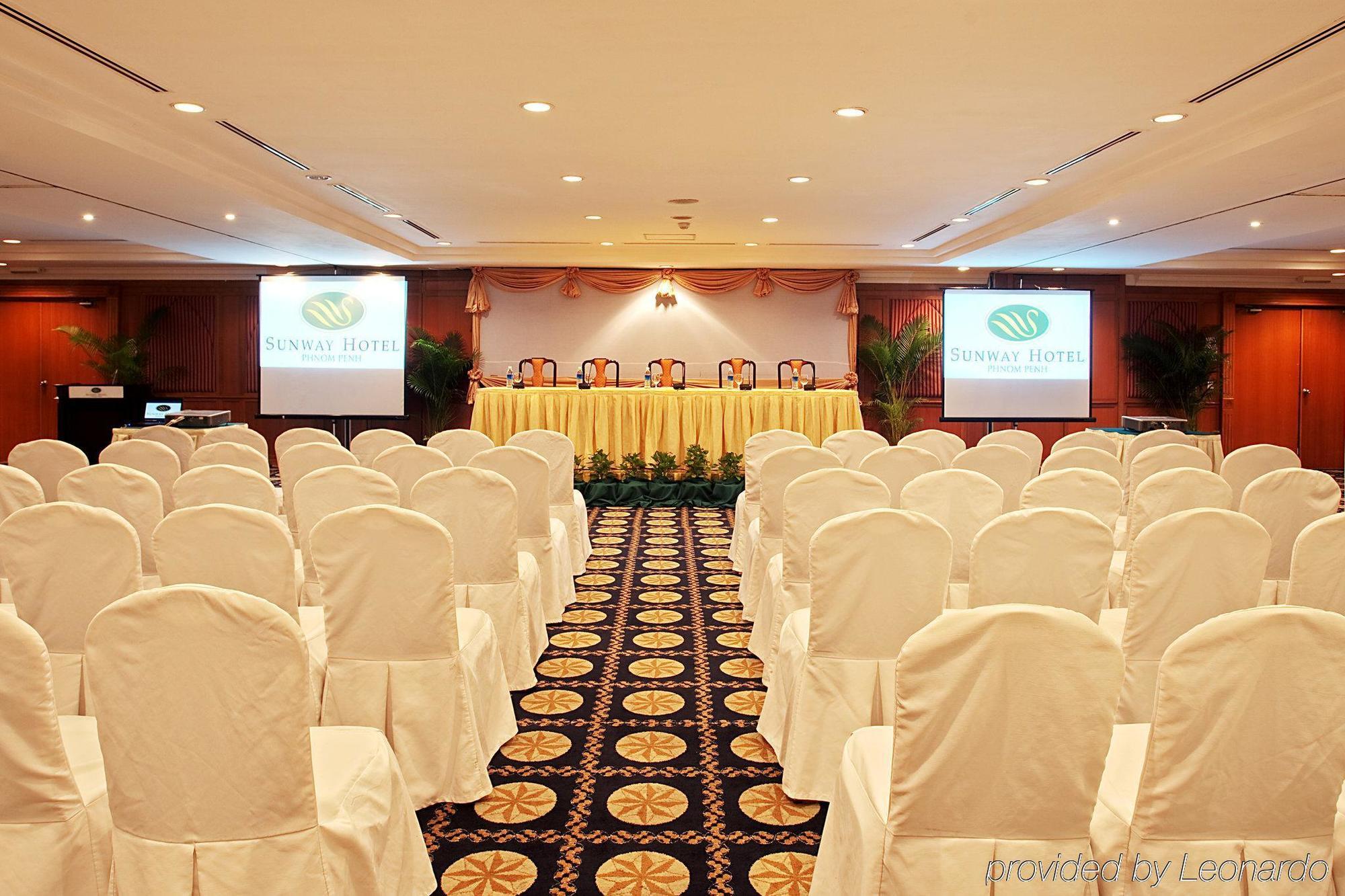 Sunway Hotel Phnom Penh Bagian luar foto