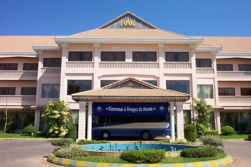 Sunway Hotel Phnom Penh Bagian luar foto