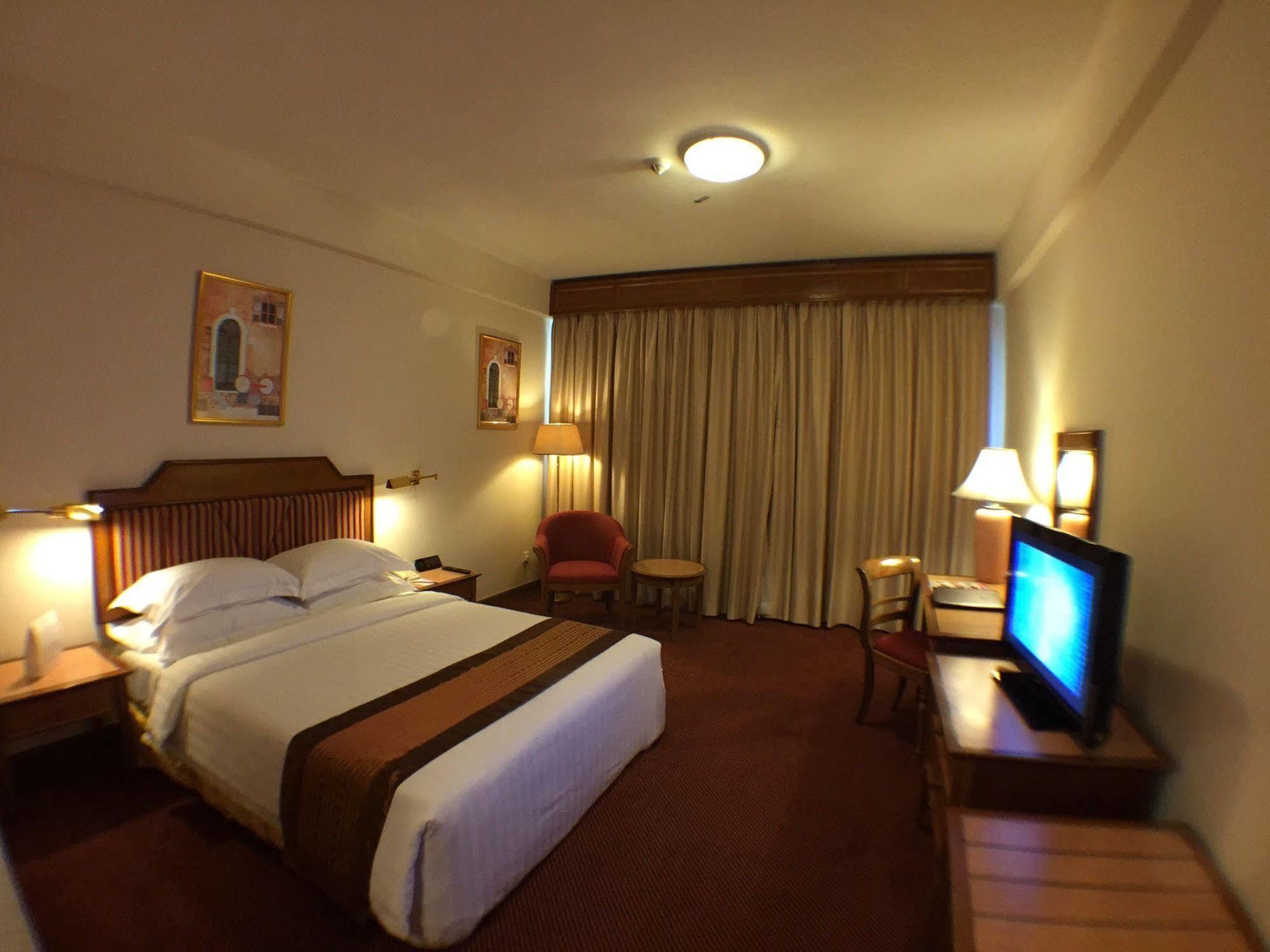 Sunway Hotel Phnom Penh Bagian luar foto