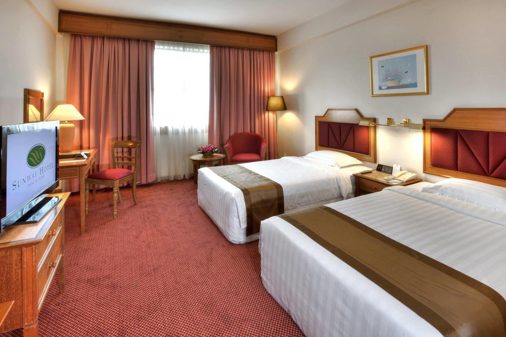 Sunway Hotel Phnom Penh Bagian luar foto